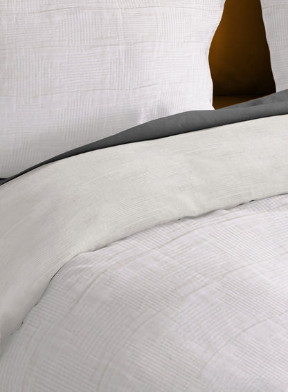 King-Size All-Season Bedspread with 2 pillow covers