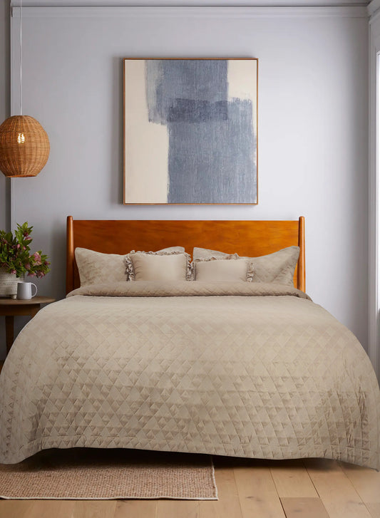 Home Crayons CloudTouch™ AC Comforter Set | 33% Oversized | Includes 2 Pillow Covers & 2 Cushion Covers | Oatmeal