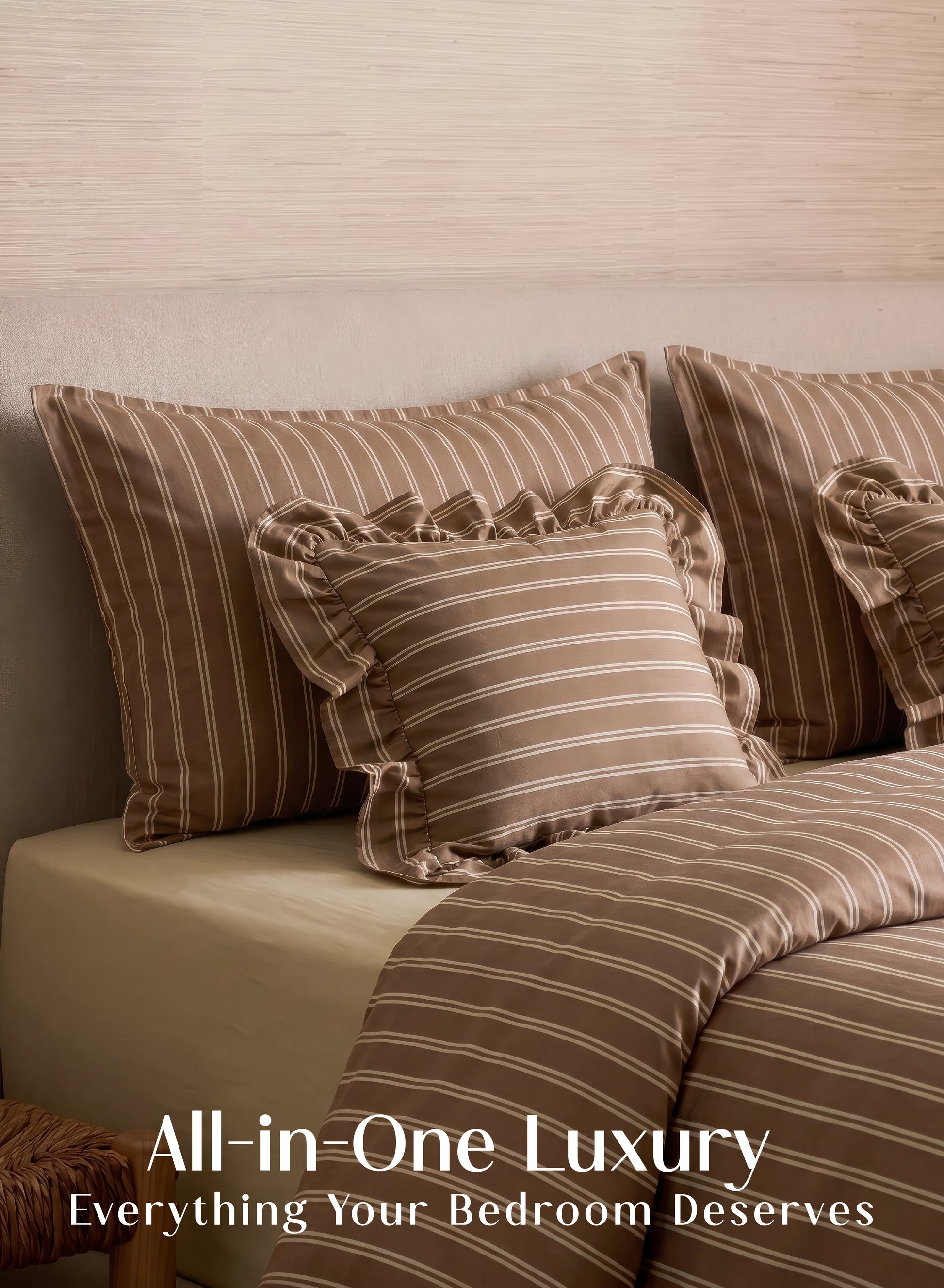 Crayonic™ 5-Piece AC Comforter Set | Signature Designer Comforter Set | Café Mocha
