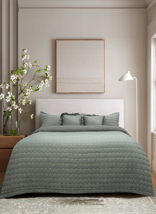Home Crayons CloudTouch™ Comforter Set | All-Season | 33% Oversized | Includes 2 Pillow Covers & 2 Cushion Covers | Pale Pistachio